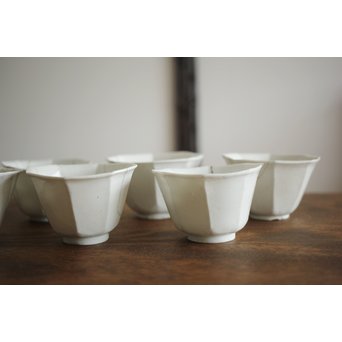 古九谷白磁 八角面取向付 7客　P205 