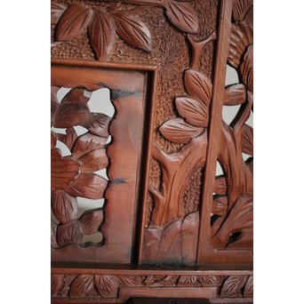 日光彫と明治刺繍の衝立　X260Y 