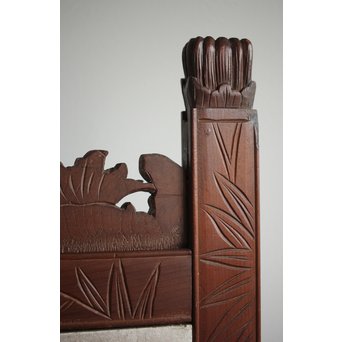 日光彫と明治刺繍の衝立　X260Y 