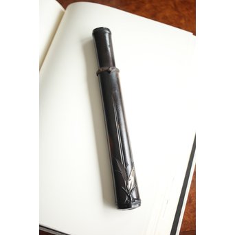 笹と虫 象嵌莨差し 喫煙具　X261