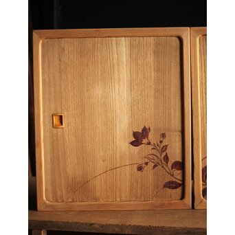 漆絵の小引戸　X262 