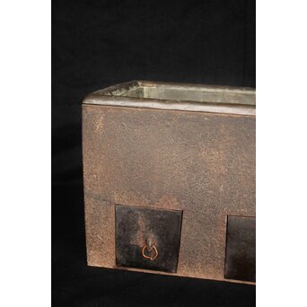 喜道作 川口鋳物か 鉄長火鉢/風炉/香炉と鉄瓶　M243 