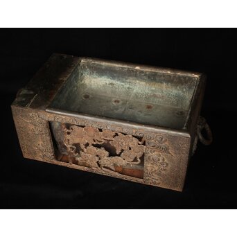 喜道作 川口鋳物か 鉄長火鉢/風炉/香炉と鉄瓶　M243 