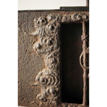 喜道作 川口鋳物か 鉄長火鉢/風炉/香炉と鉄瓶　M243 