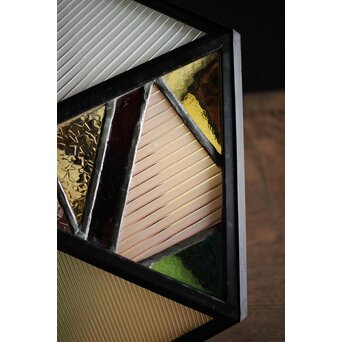 多面体ステンドグラスの照明　A2024Y 