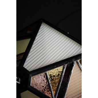 多面体ステンドグラスの照明　A2024Y 