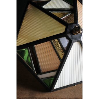 多面体ステンドグラスの照明　A2024Y 