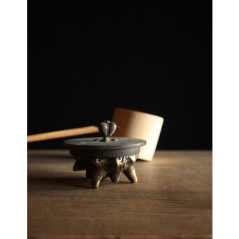 栄螺 唐金 蓋置/香炉　M246 