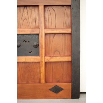 鉄格子 升腰板蔵戸　W015Y 