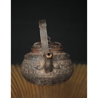 初代 秦蔵六造 銅環摘 鉄共蓋 双龍紋様 獣口形 鉄瓶/湯沸　M251 