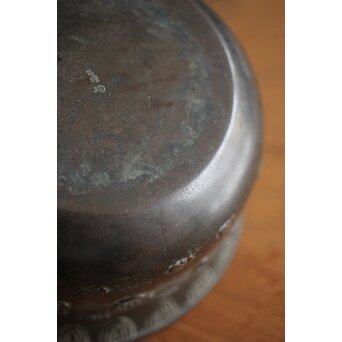 名越昌晴 古青銅器風 斑紫銅建水　M254 