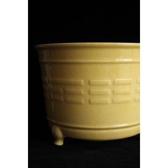 帝室技芸員 三代 清風与平  黄玓磁算木瓶掛　P224 