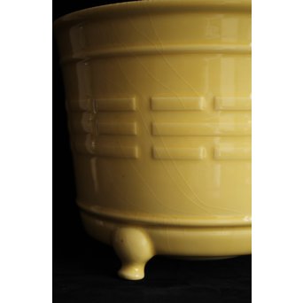 帝室技芸員 三代 清風与平  黄玓磁算木瓶掛　P224 