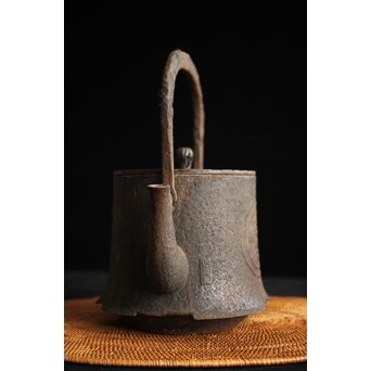 小泉仁左衛門 作 芦屋天明古意 應用尾垂形 鉄瓶 湯沸 急須　M256 