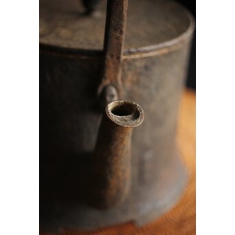 小泉仁左衛門 作 芦屋天明古意 應用尾垂形 鉄瓶 湯沸 急須　M256 