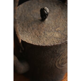 小泉仁左衛門 作 芦屋天明古意 應用尾垂形 鉄瓶 湯沸 急須　M256 