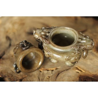 玉彫 獅子 蓋物香炉　U242 