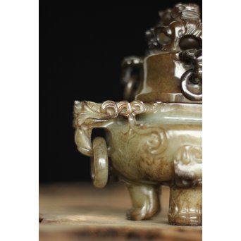 玉彫 獅子 蓋物香炉　U242 