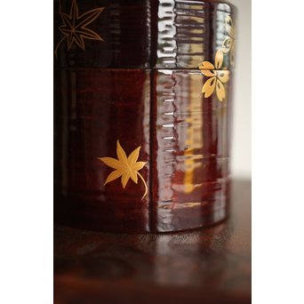 七代 中村宗哲 春秋蒔絵棗　Q265 