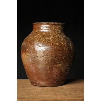 室町 常滑壺　P229 