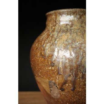 室町 常滑壺　P229 