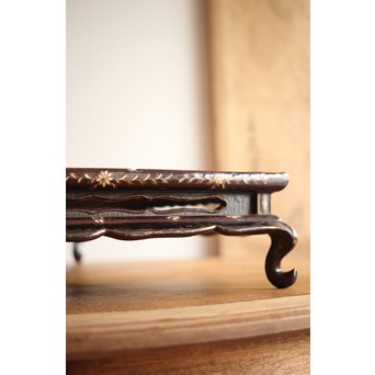 唐物 黒漆螺鈿象嵌 平卓 青貝花台　Q268 