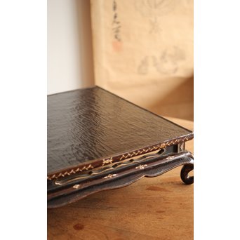 唐物 黒漆螺鈿象嵌 平卓 青貝花台　Q268 