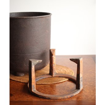 陶々斎 鉄立風炉 瓶掛 涼炉　M252 