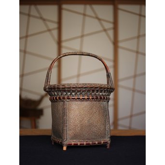 唐物写 竹炭籠　U244