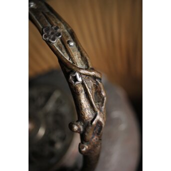 亀文堂 日本梅泉 饕餮紋蓋 象嵌鉄瓶　 M253 