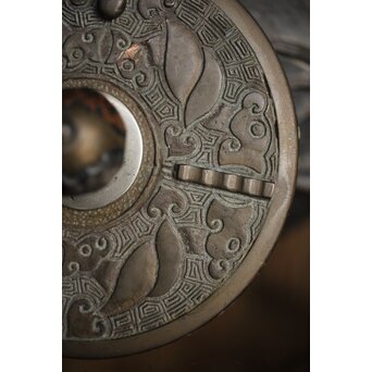 亀文堂 日本梅泉 饕餮紋蓋 象嵌鉄瓶　 M253 