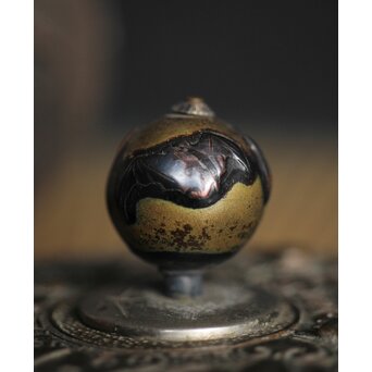 亀文堂 日本梅泉 饕餮紋蓋 象嵌鉄瓶　 M253 