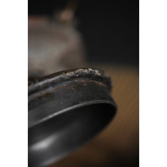 亀文堂 日本梅泉 饕餮紋蓋 象嵌鉄瓶　 M253 