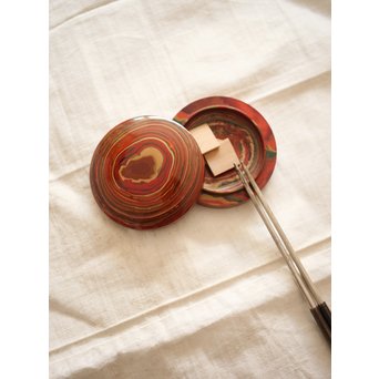 堆漆/乾漆香合　Q270