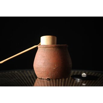 越前系 お歯黒壺 水指　P233