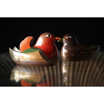 三代 鈴木表朔 鈴木雅也 乾漆鴛鴦香合　Q273