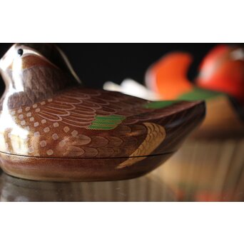 三代 鈴木表朔 鈴木雅也 乾漆鴛鴦香合　Q273 