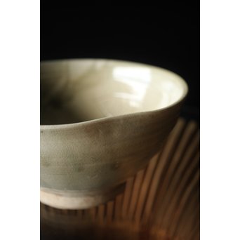 初代 真清水蔵六 珠光青磁魚紋大鉢　P239 