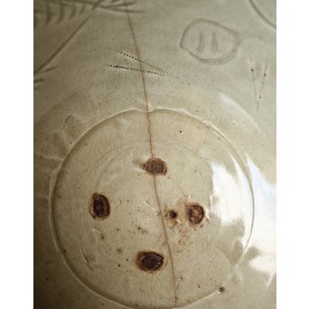 初代 真清水蔵六 珠光青磁魚紋大鉢　P239 