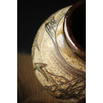 人間国宝 壷屋焼 金城次郎作 魚文 壷 花瓶　P241 