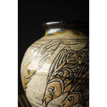 人間国宝 壷屋焼 金城次郎作 魚文 壷 花瓶　P241 