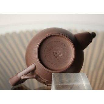 中国宜興 柴砂朱泥 竹形急須　P245 