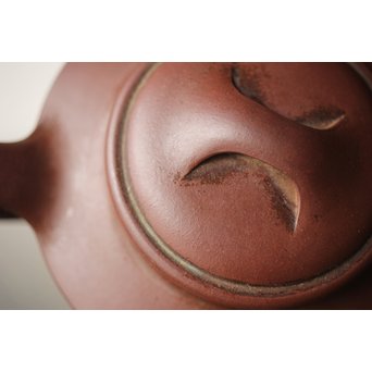 中国宜興 紫砂朱泥 70年代早期 曹婉芬 線圓壺/线圆壶 茶壺/急須　P246 