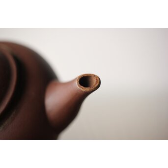 中国宜興 柴砂朱泥 水平壺　P248 