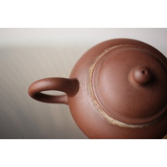 中国宜興 柴砂朱泥 水平壺　P248 