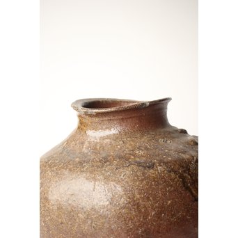 常滑焼 変形壺　P249 