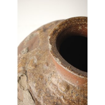 常滑焼 変形壺　P249 