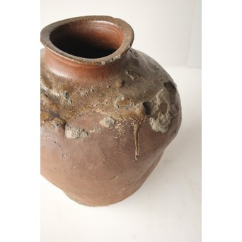 常滑焼 変形壺　P249 