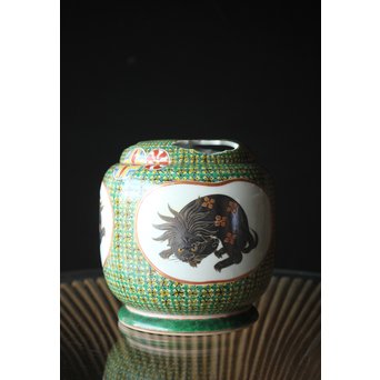 二代 上出喜山 獅子図小紋文様手炉　P258