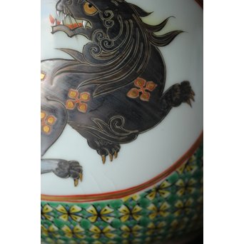 二代 上出喜山 獅子図小紋文様手炉　P258 